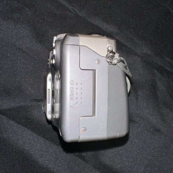 Canon PowerShot G2 4.0MP Digital Camera w/ Battery Memory Card Cord UNTESTED - Picture 8 of 10